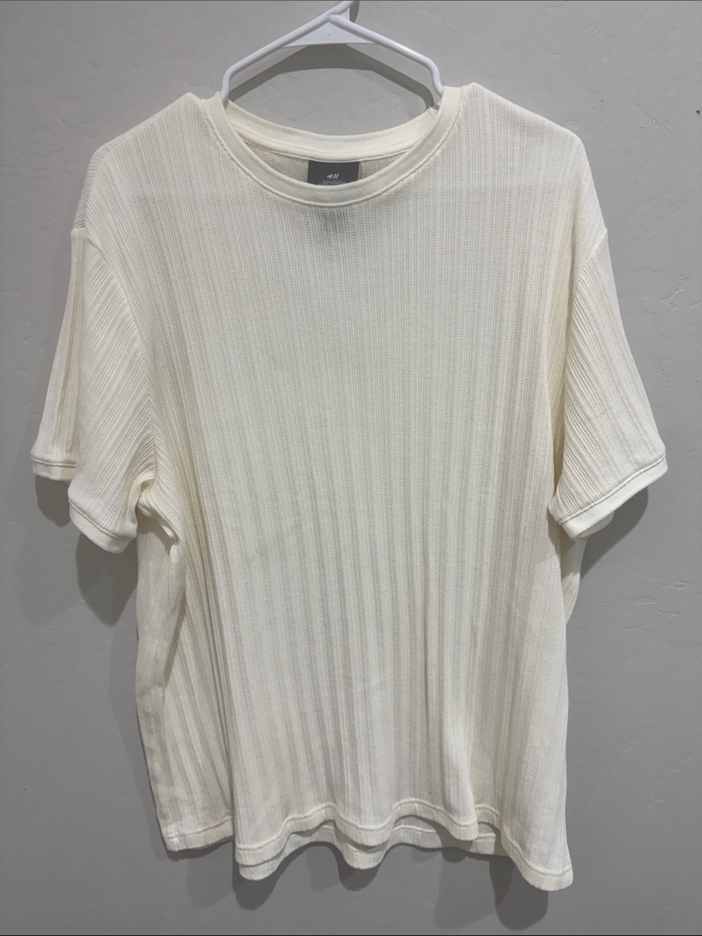 H&M Men's Off-White Ribbed Short-Sleeve Tee